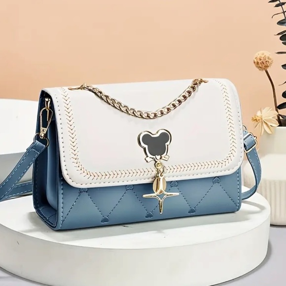 Disney Mickey Stylish Crossbody Bag with Chain ,White Detailed Flap Handbag--NWT - Picture 3 of 6